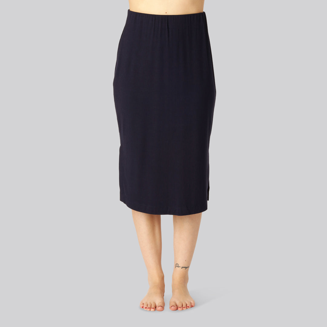 Bambus ribbet nederdel i navy til damer - Bambuni