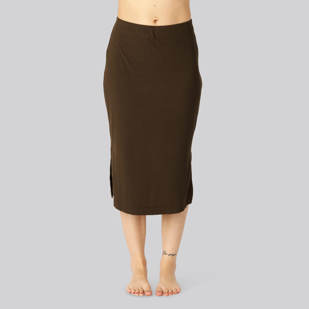 Bambus ribbet nederdel i brun til damer - Bambuni