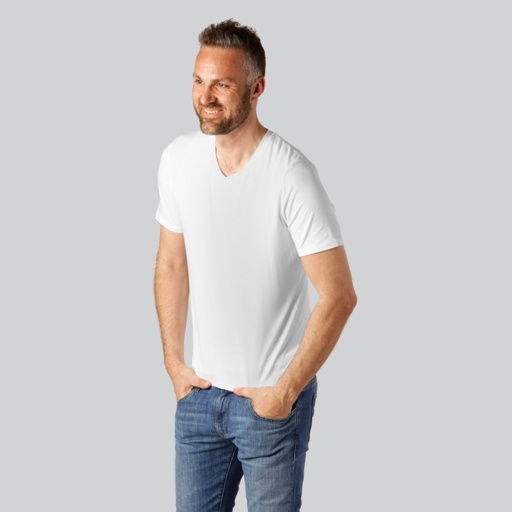 Bambus t-shirt v-hals i hvid til mænd - Bambuni
