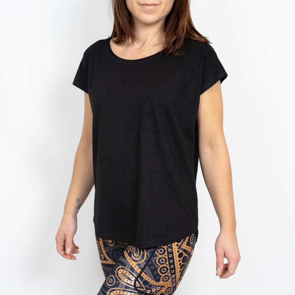 Marley Relaxed Black T-Shirt - UTG