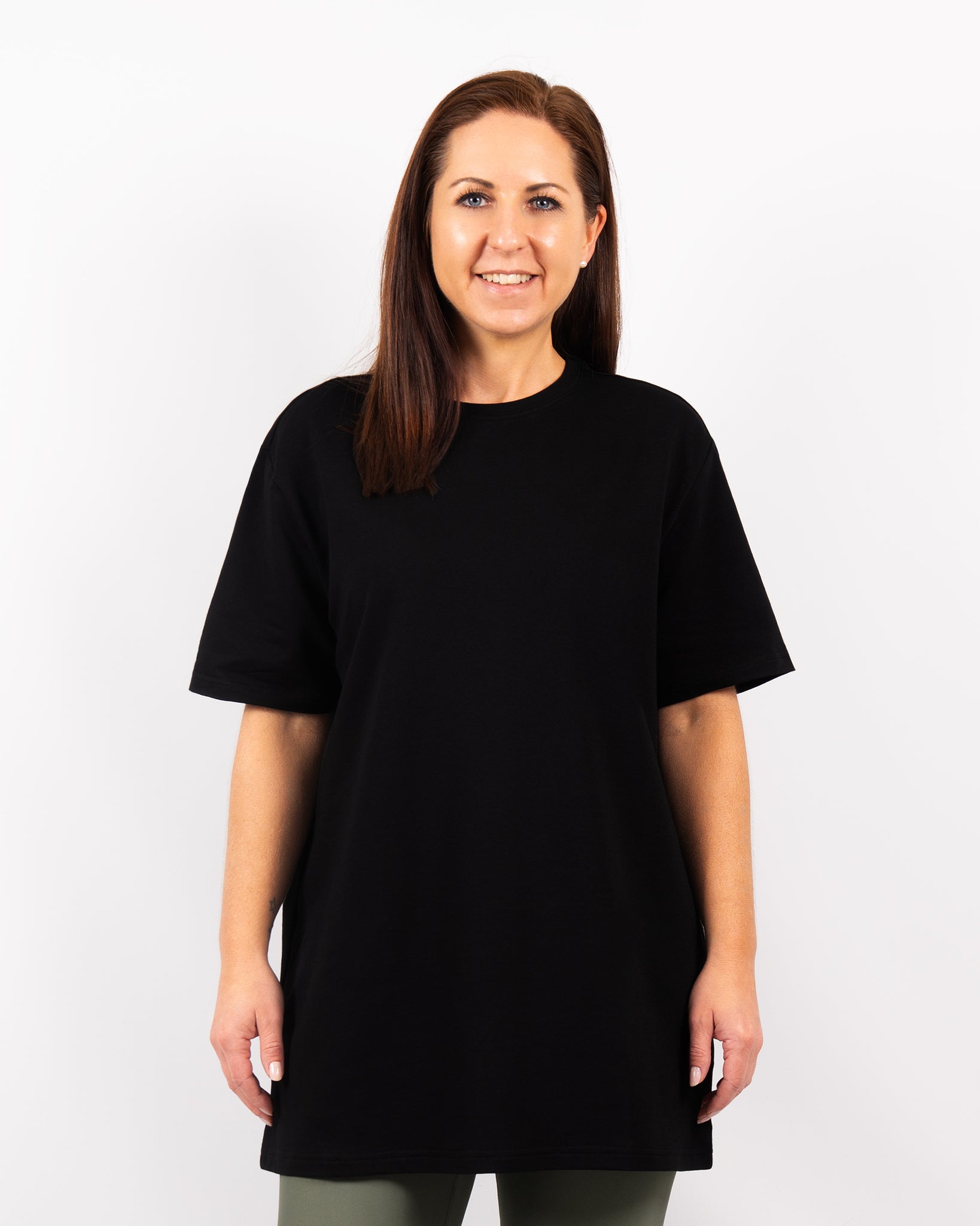 Naomi Everyday Black Long T-Shirt - Smartgroup