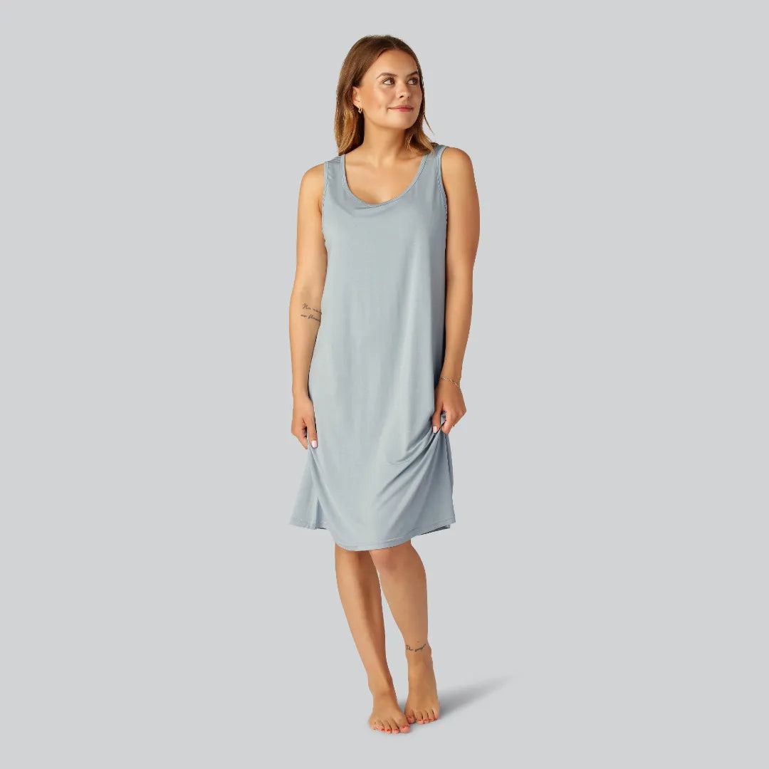 Bambus natkjole m. bred strop i lyseblå - Bambuni