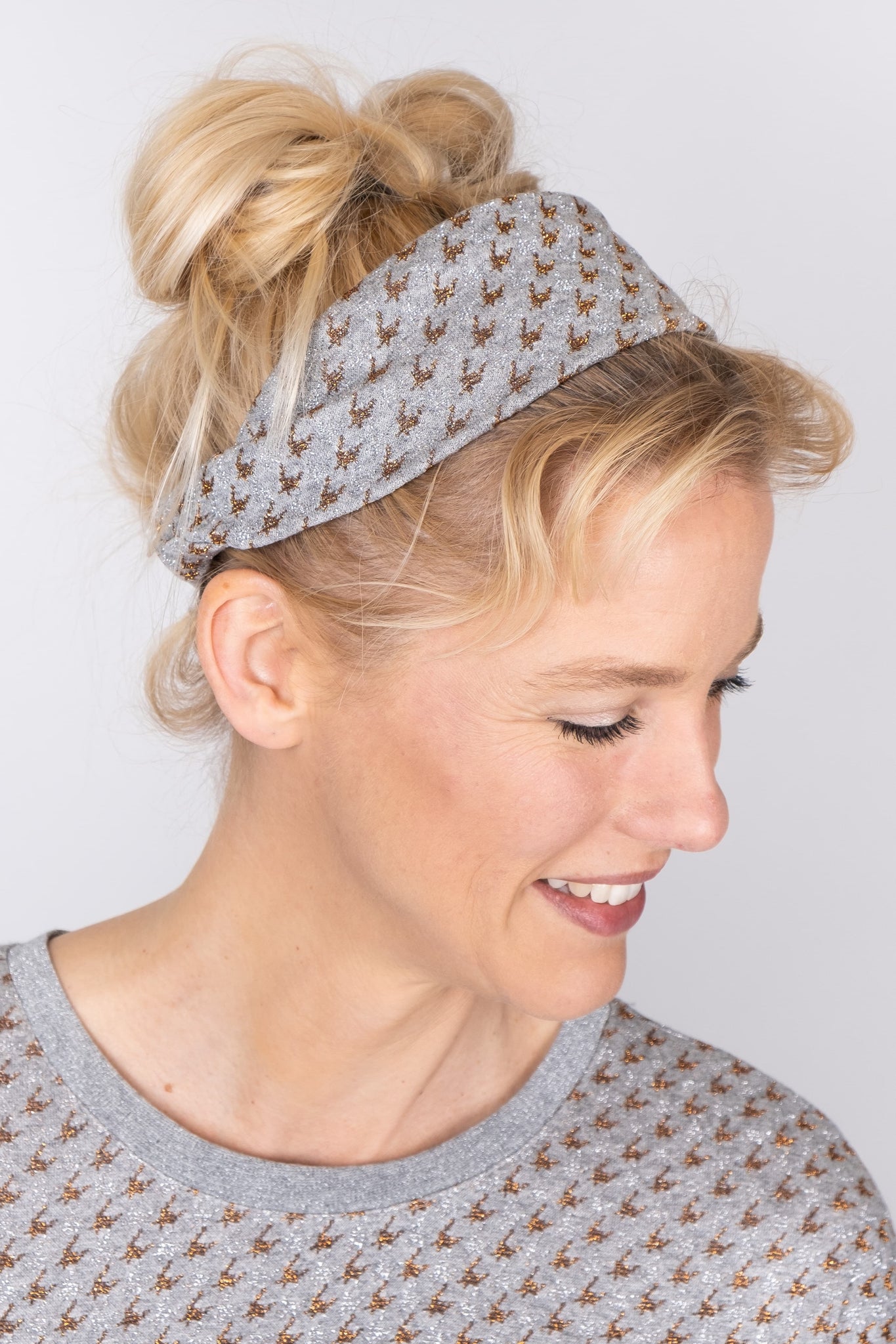 BÆREDYGTIG HÅRBÅND lysegrå - PAROL